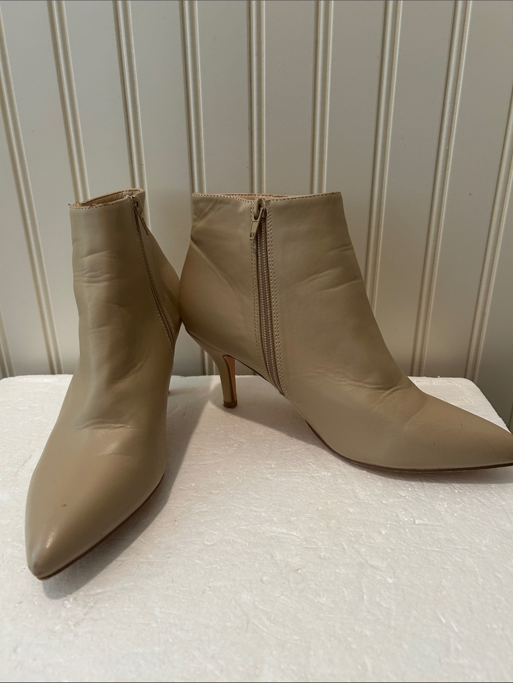 Allegra K Women Pointed-Toe Ankle Boots Bootie ZipUp Beige leather like size 8